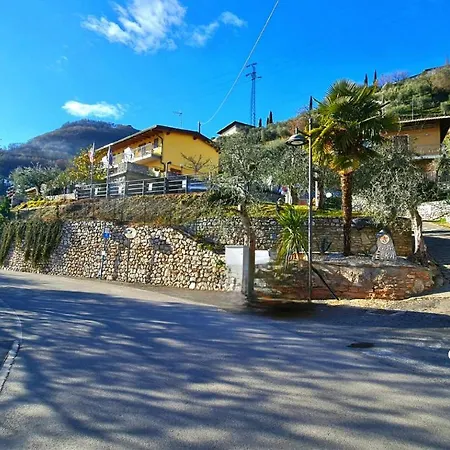 Διαμέρισμα Casa Elka View And Pool By Garda Domus Mea *