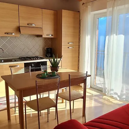 Casa Elka View And Pool By Garda Domus Mea *