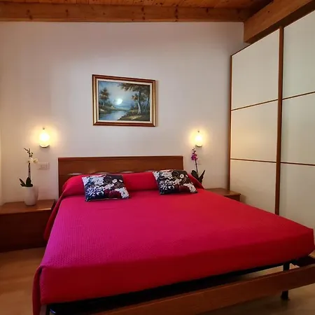 Casa Elka View And Pool By Garda Domus Mea * Pieve (Lombardy)