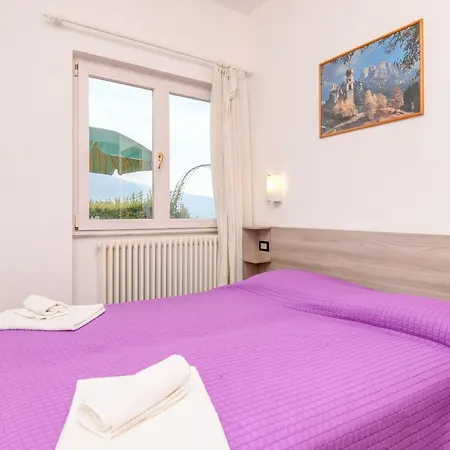 Casa Elka View And Pool By Garda Domus Mea Apartamento