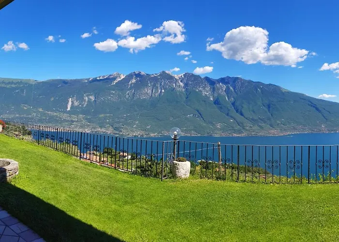 Casa Elka View And Pool By Garda Domus Mea Pieve (Lombardy)