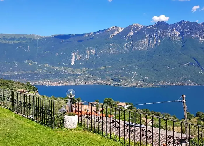 Casa Elka View And Pool By Garda Domus Mea Pieve (Lombardy)