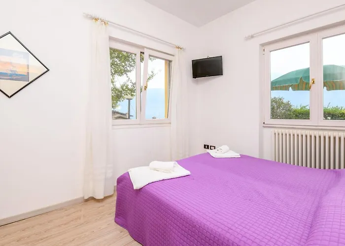Casa Elka View And Pool By Garda Domus Mea Pieve (Lombardy)